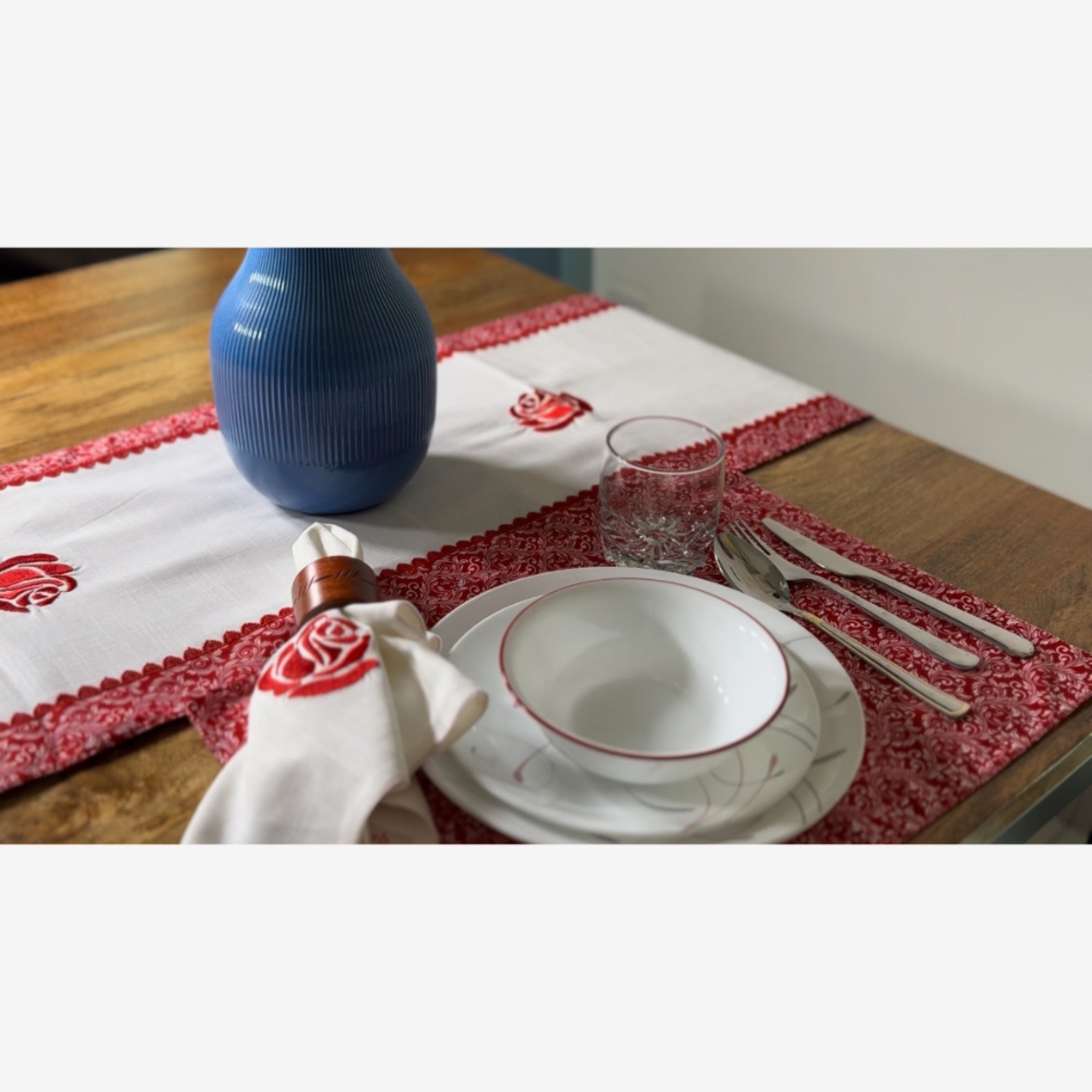 Holiday Delight Premium set of 6