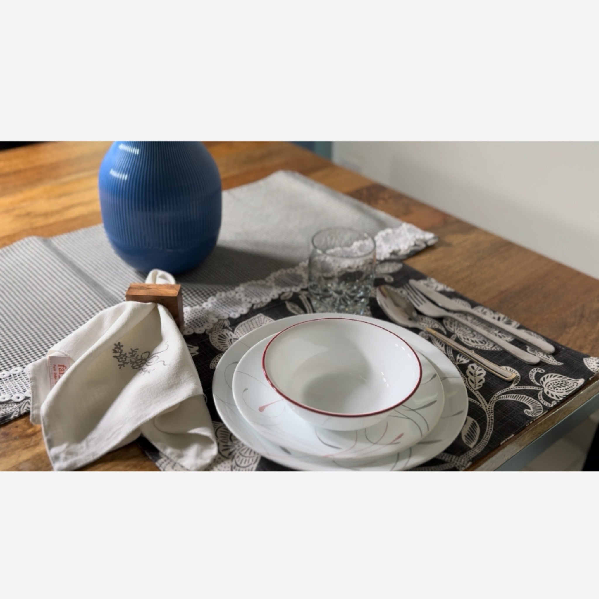 Laced Check Table Decor set of 4