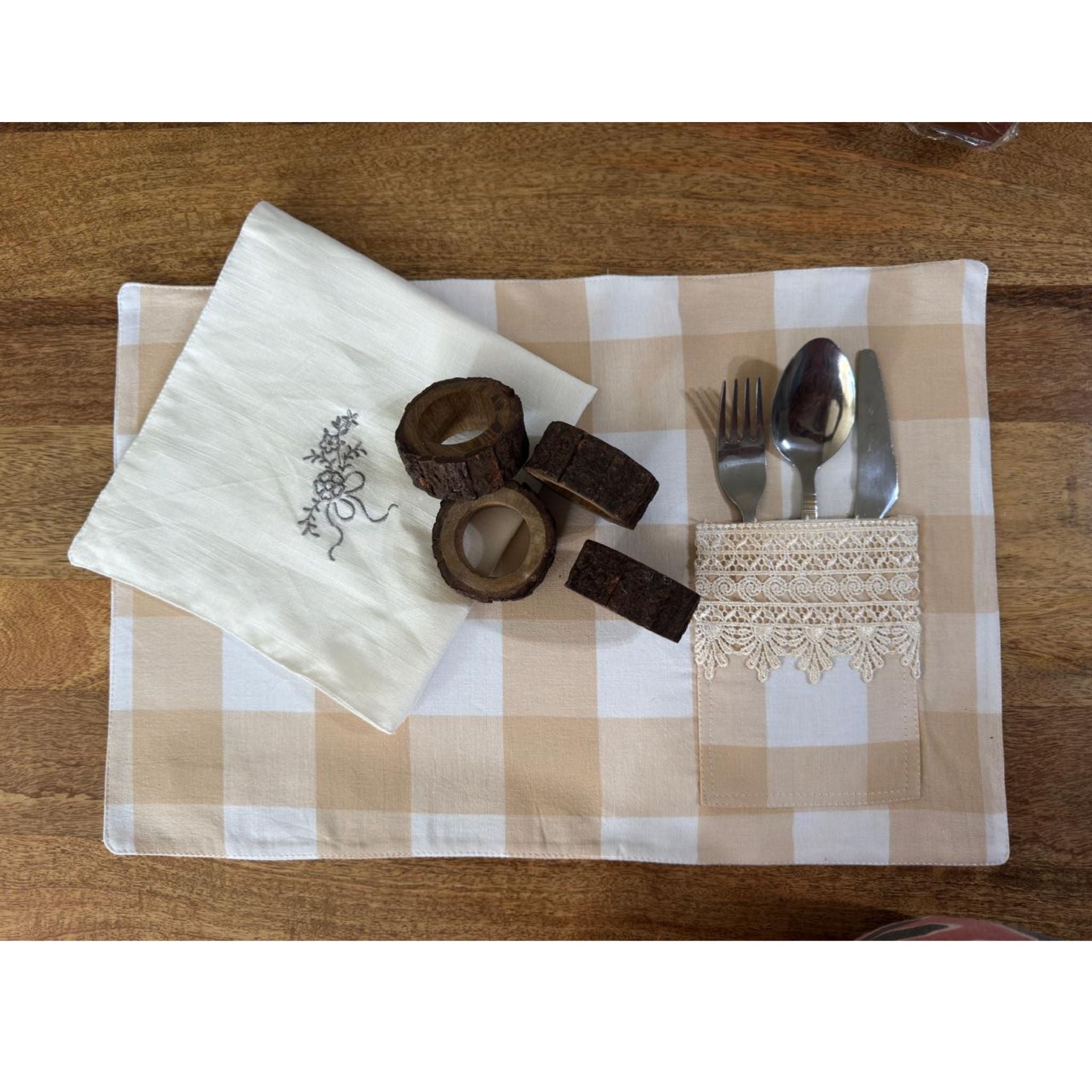 Nature-Cut Wooden Ring – Bark-Edged Craft Accent