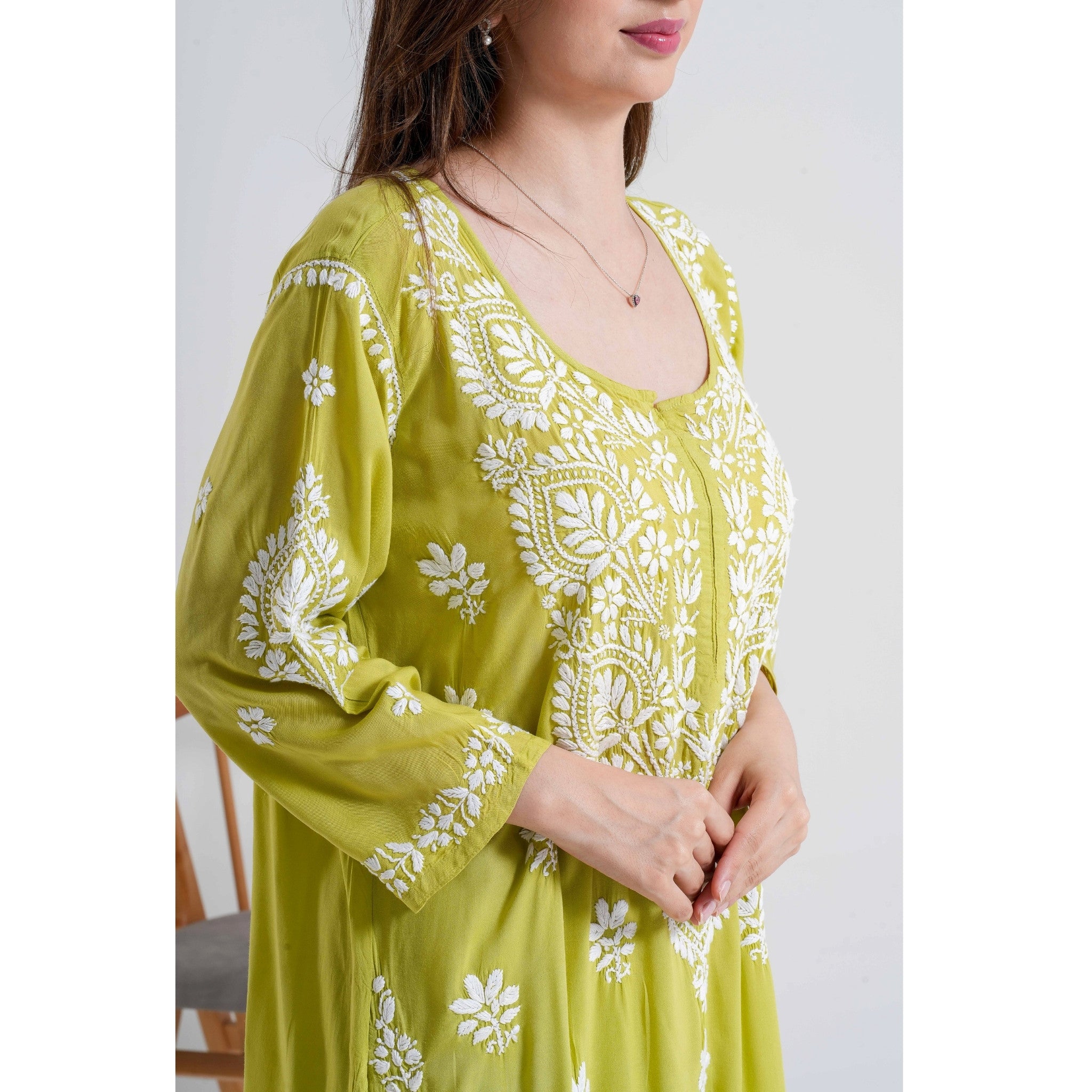 Zaitoon Saaz Olive Green Handcrafted Chikankari Set