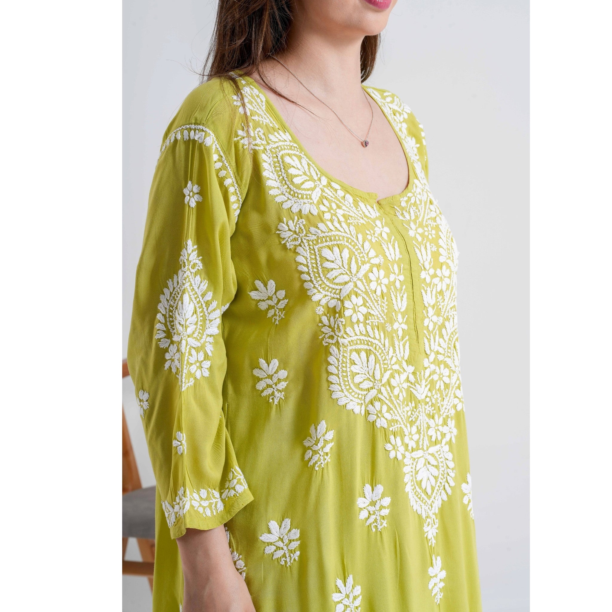 Zaitoon Saaz Olive Green Handcrafted Chikankari Set