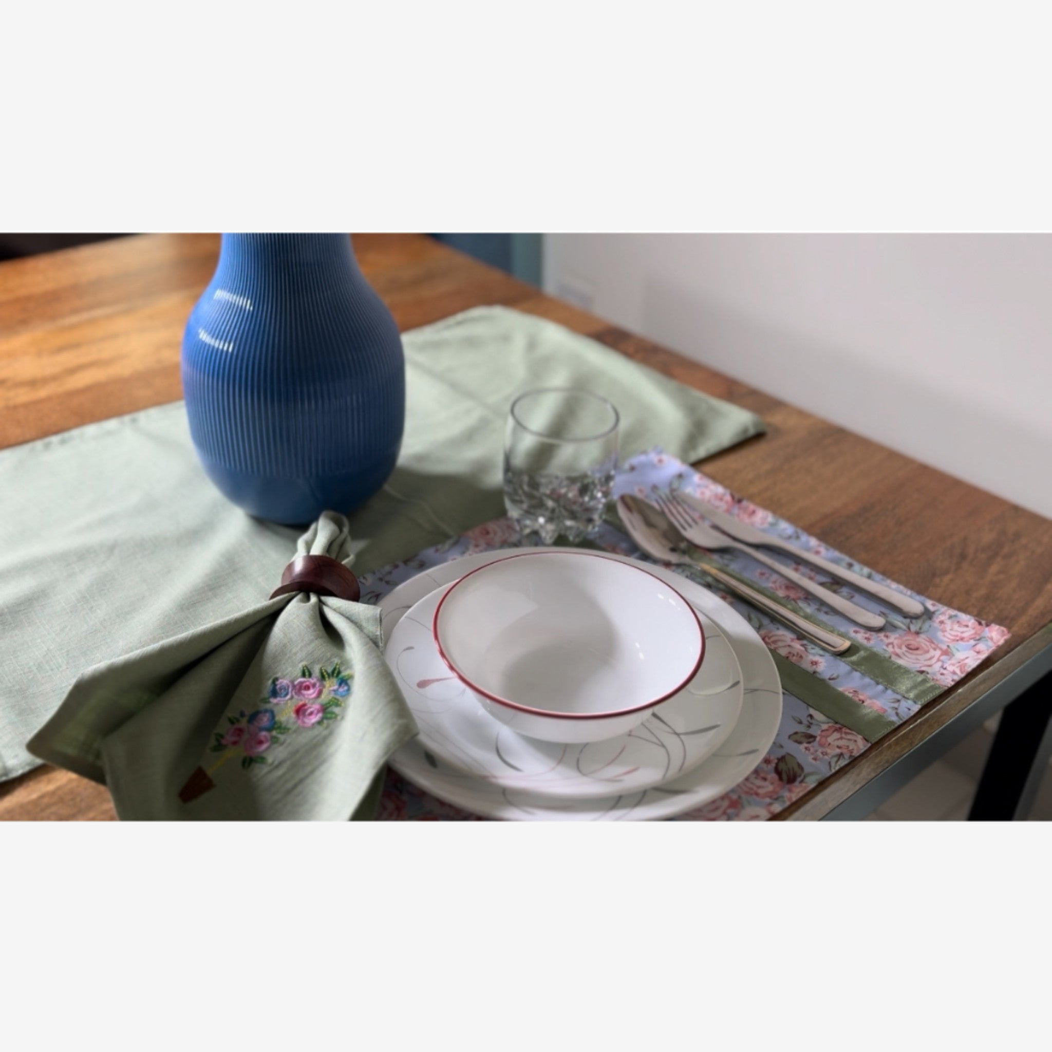 Melange Green Table Decor Set of 6