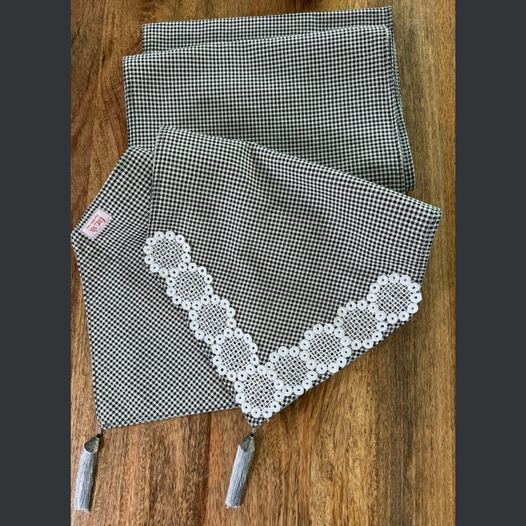 Laced Check Table Decor set of 6