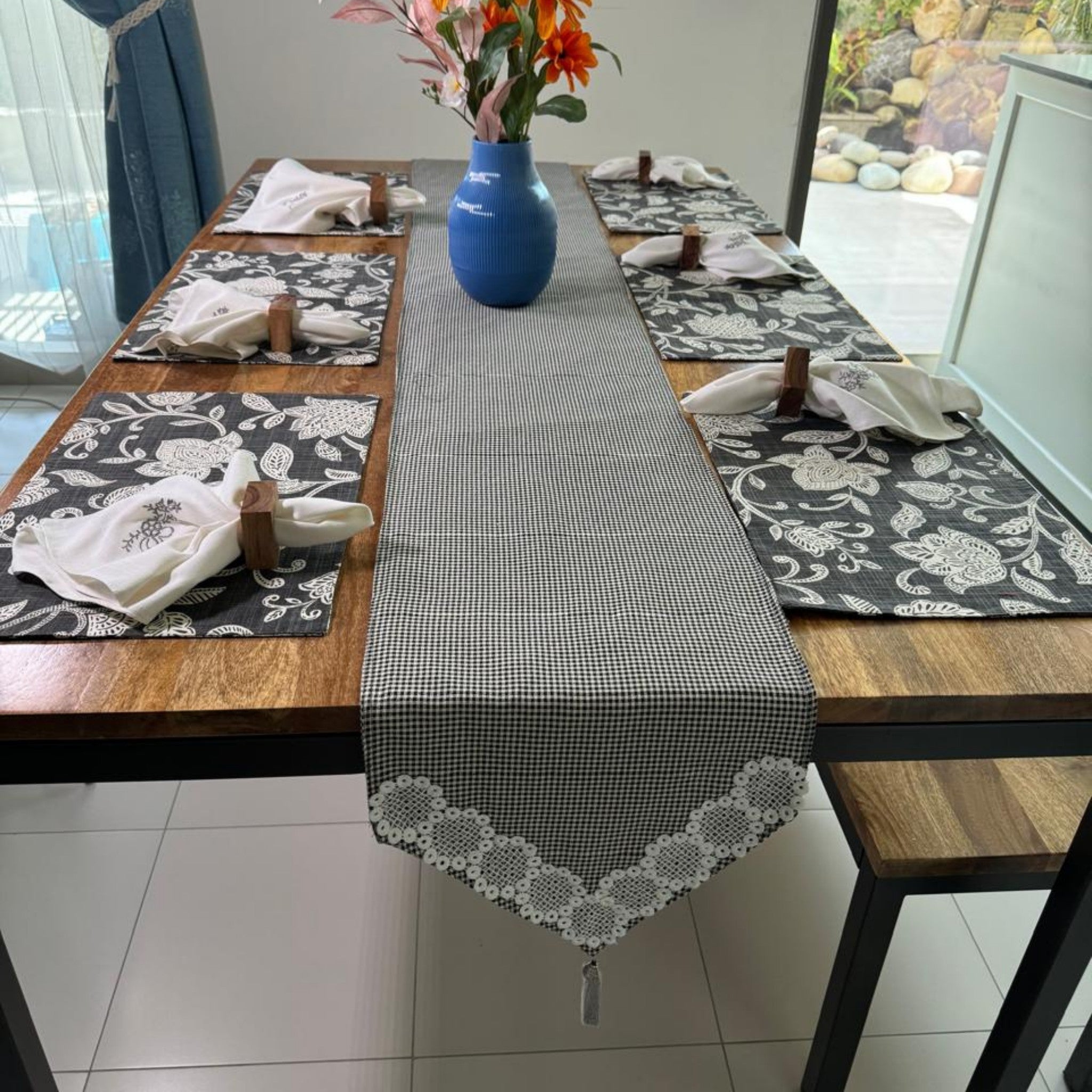 Laced Check Table Decor set of 6