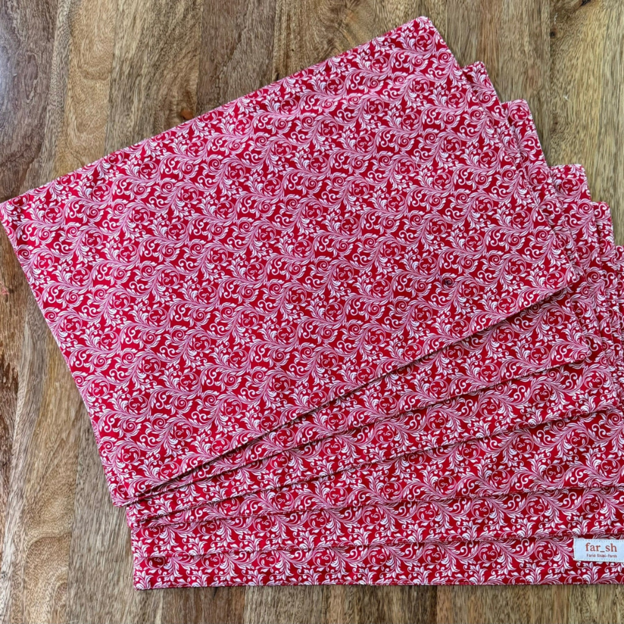 Holiday Delight Premium set of 6