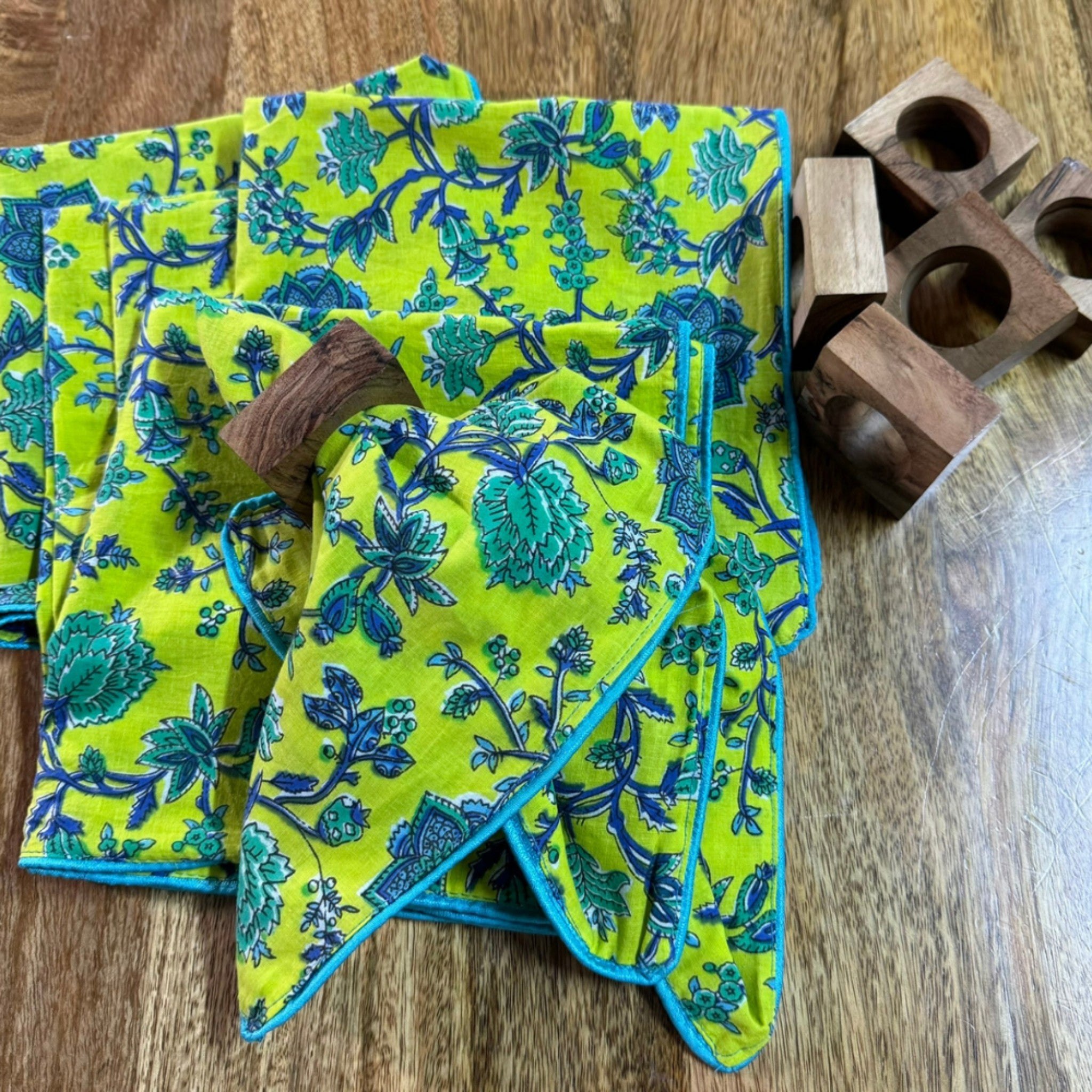 Cyan Table Decor set of 6