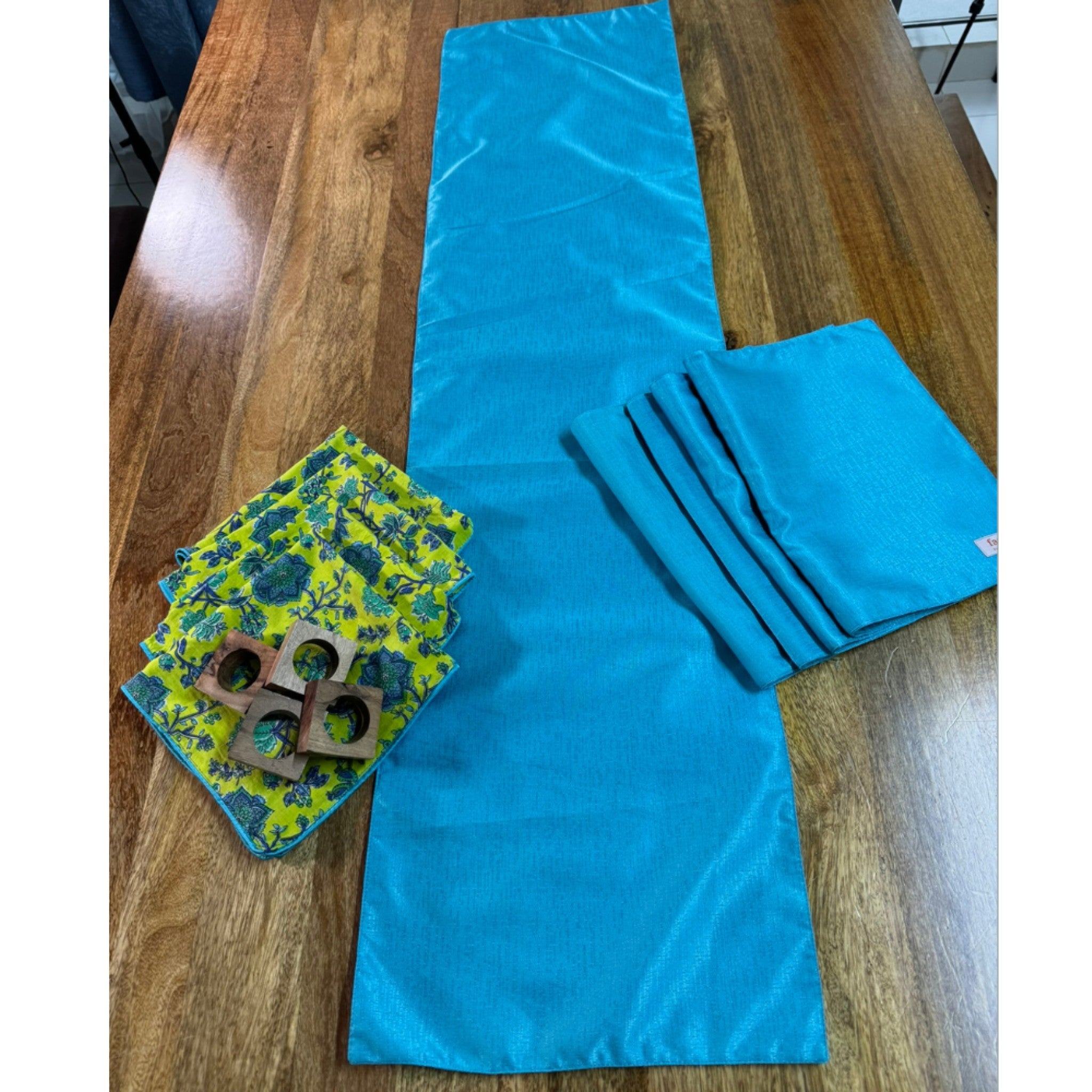 Cyan Table Decor set of 4